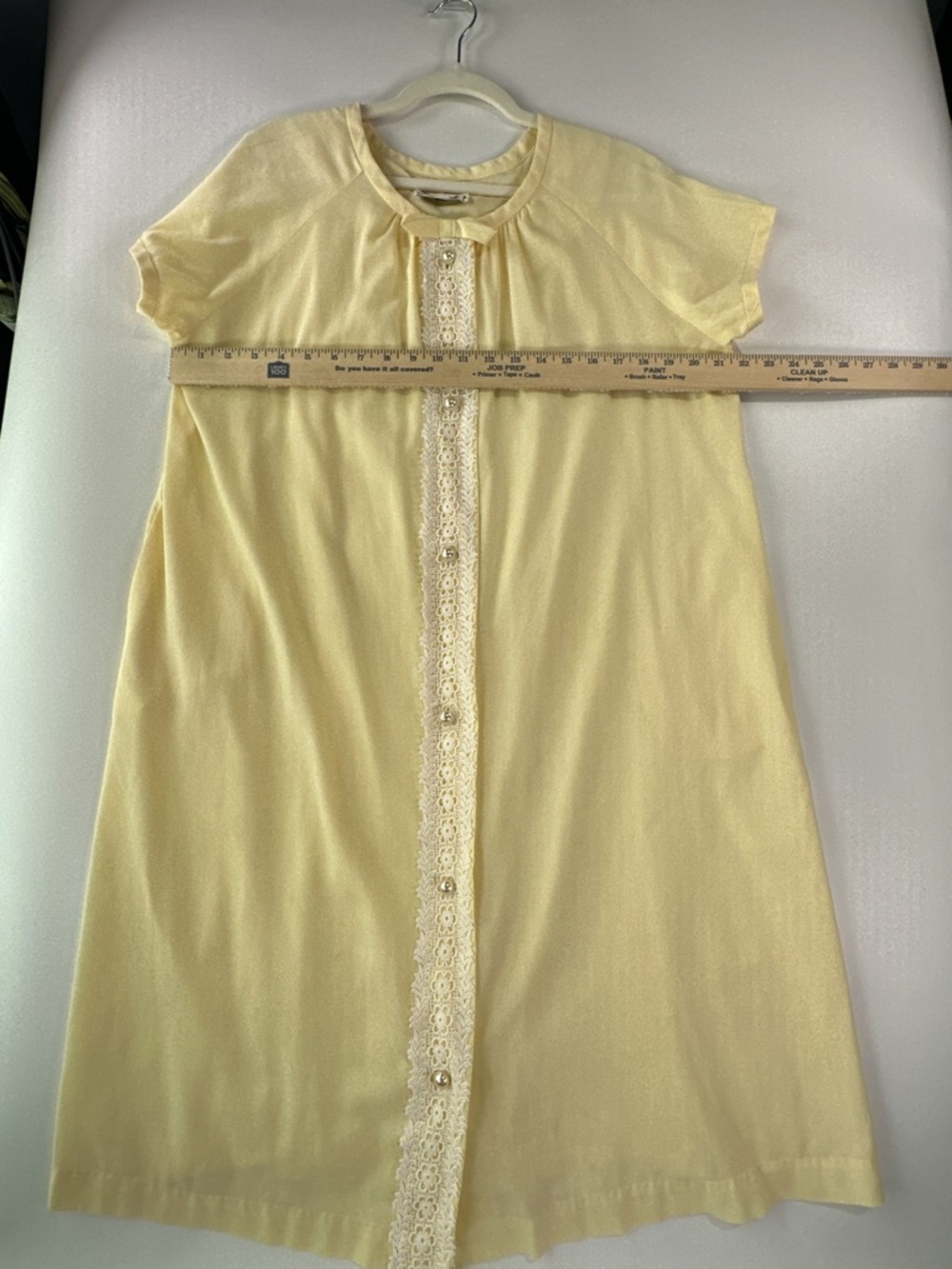 Styled By Saybury Vintage Nightgown Lace Trim Pearl Button Pastel Yellow Large - Picture 8 of 8